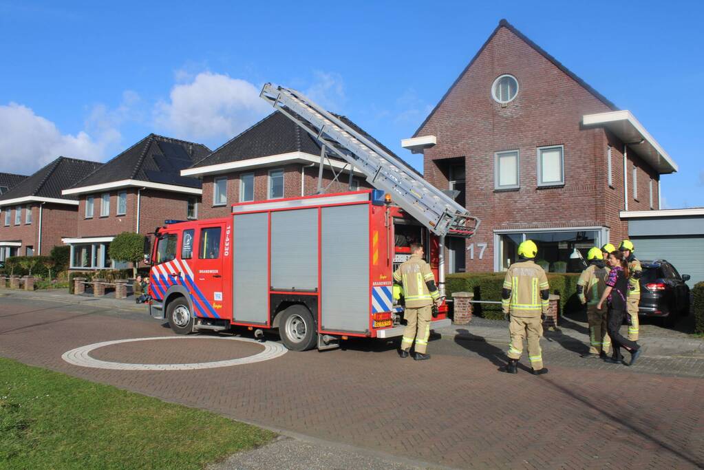 Losliggende dakpannen zorgen voor gevaar