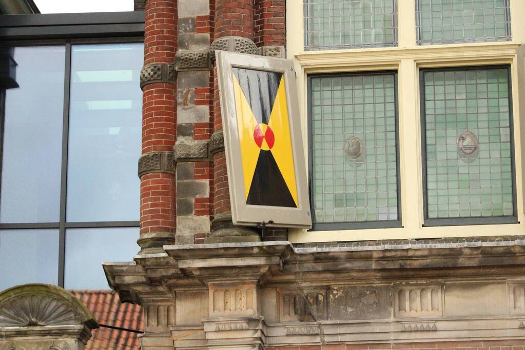 Stormschade aan pas verbouwd stadhuis