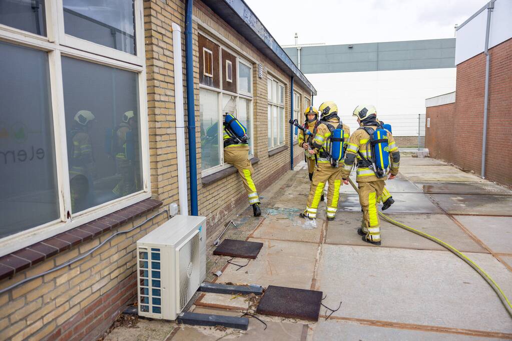 Kortsluiting veroorzaakt brand in garage