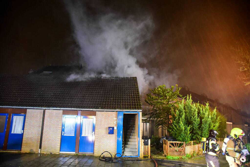 Forse brand in slaapkamer van woning