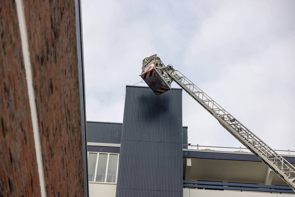 Bliksemafleider Undineflat Schuilenburg door brandweer verwijderd