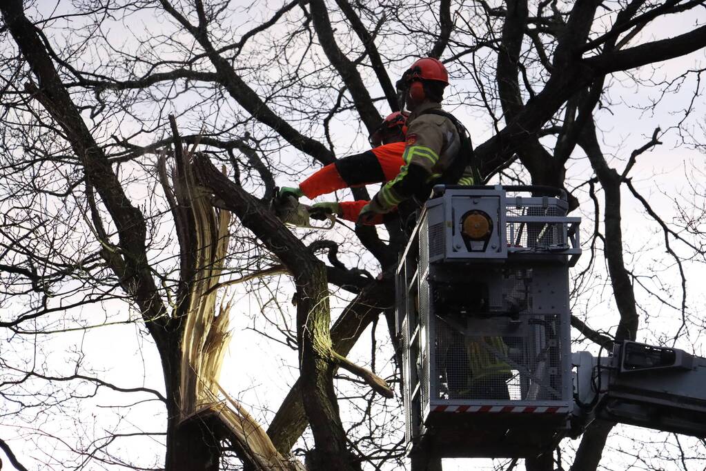 Ongeval bij stormschade melding