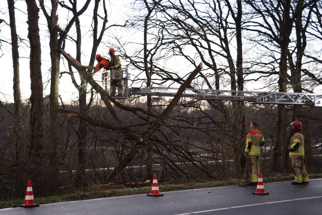 Ongeval bij stormschade melding