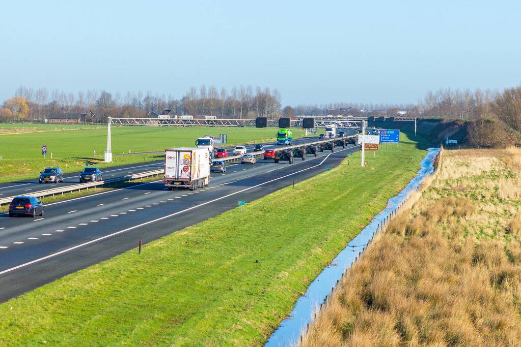 Defensie oefent met Fennek-verkenningsvoertuigen
