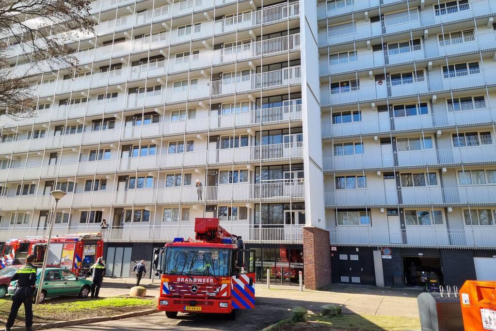 Brand op 12e verdieping van Eisenhouwerflat
