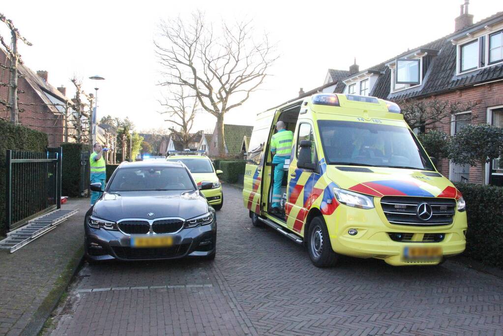 Persoon gewond na val van ladder