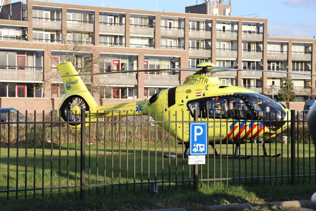 Grote zoekactie op Gooimeer na omslaan vissersboot