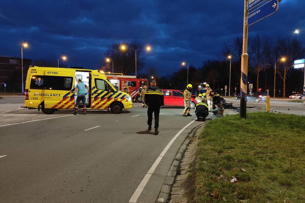 Veel schade bij ongeval op kruising