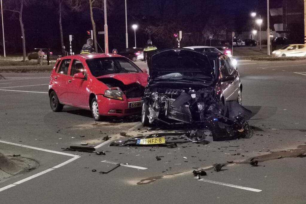 Veel schade bij ongeval op kruising