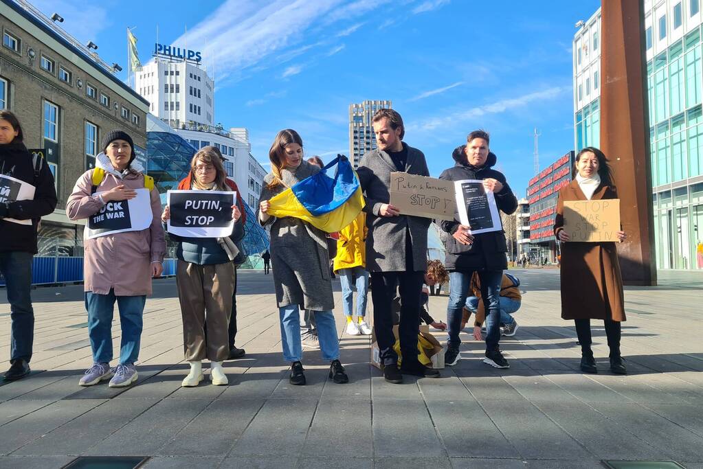 Demonstratie tegen inval Russische leger in Oekraïne