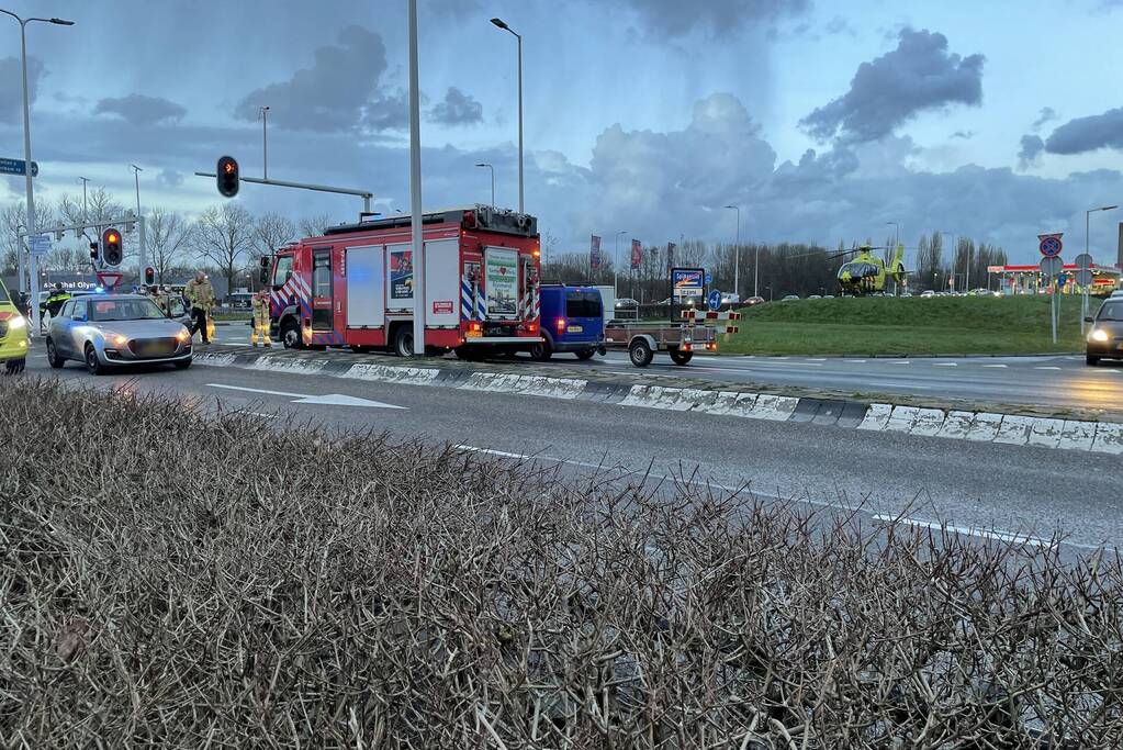 Traumahelikopter landt voor ongeval