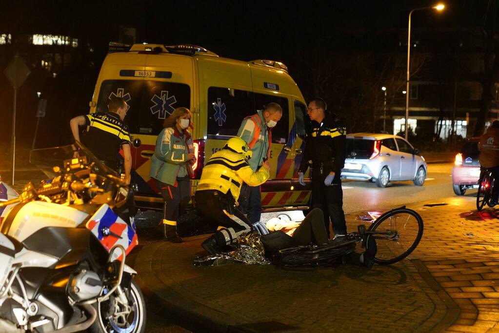 Fietser gaat onderuit en raakt gewond