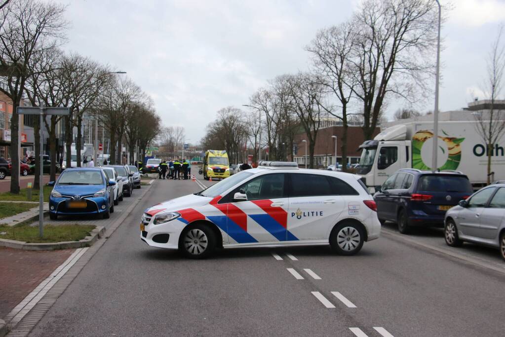 Automobilist schept overstekende fietser