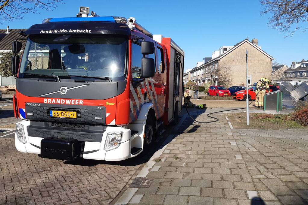 Veel rook bij brand in ondergrondse container