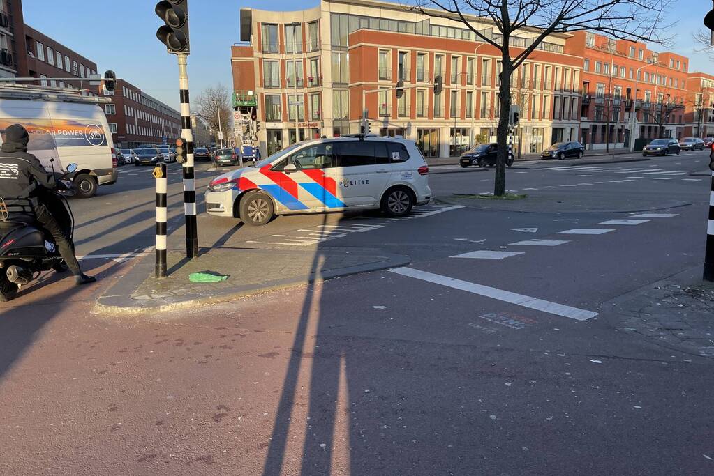 Scooterrijder aangereden door personenauto