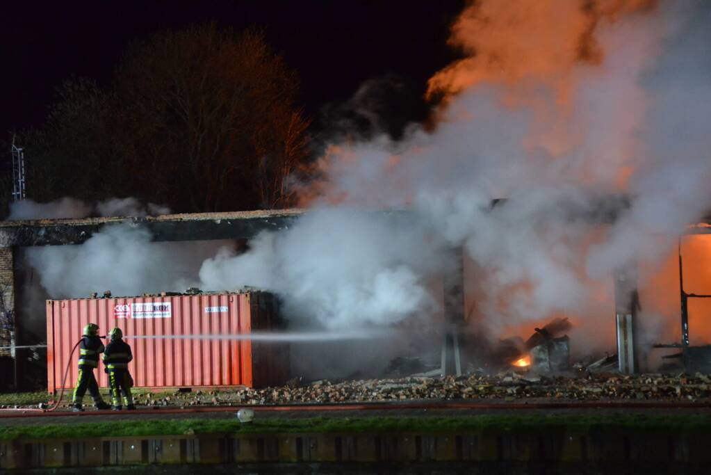 Evacuaties na brand in kringloopwinkel