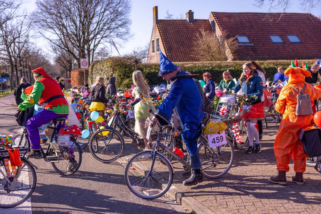 Carnaval: van kroeg naar kroeg op de fiets