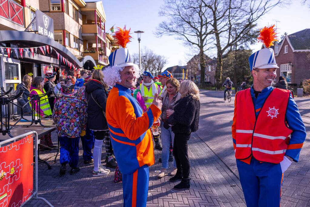 Carnaval: van kroeg naar kroeg op de fiets