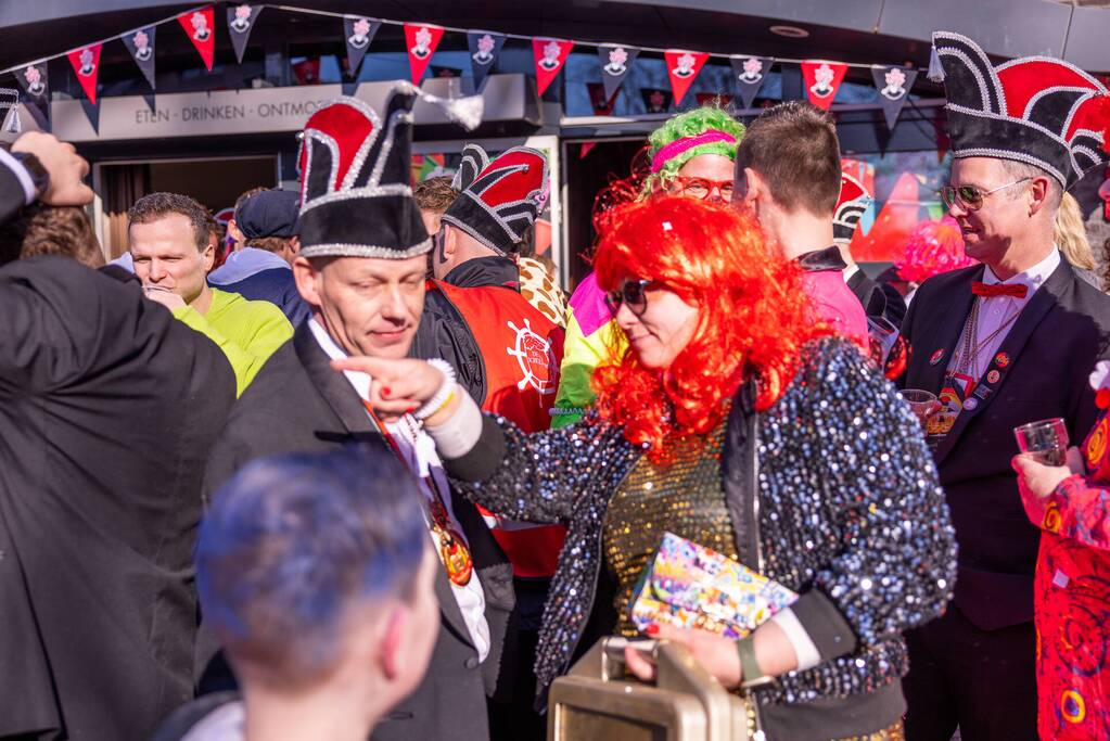 Carnaval: van kroeg naar kroeg op de fiets