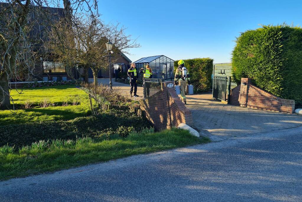 Weg afgesloten vanwege brand in schoorsteen