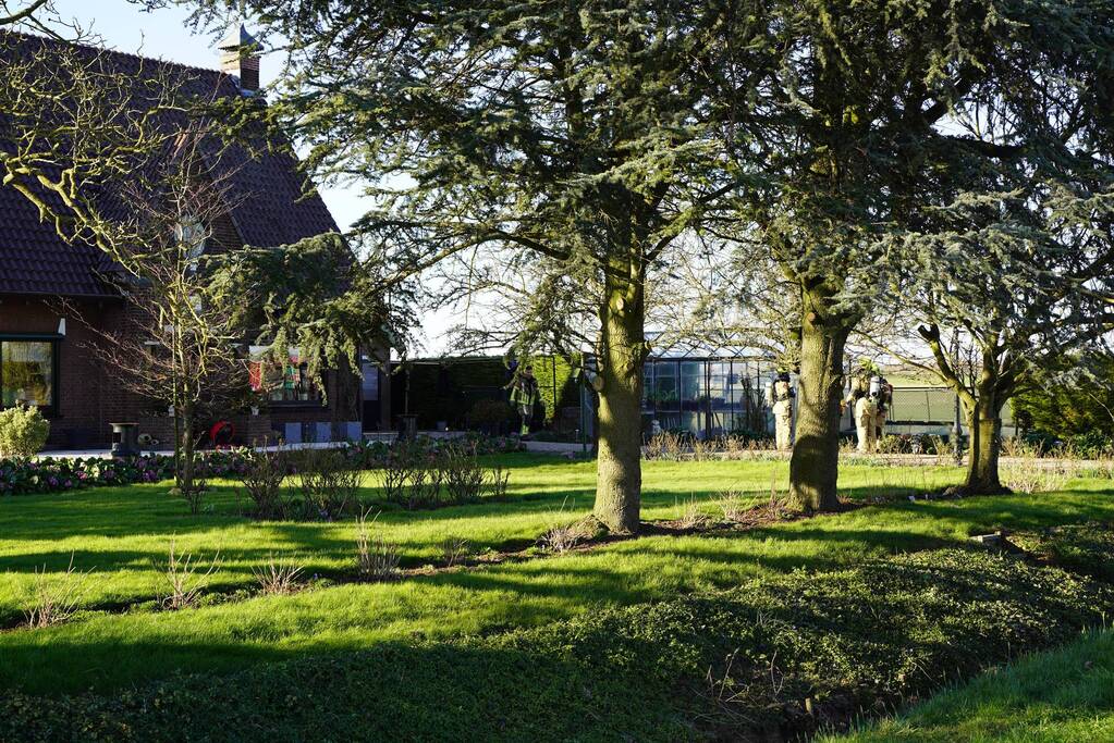 Weg afgesloten vanwege brand in schoorsteen