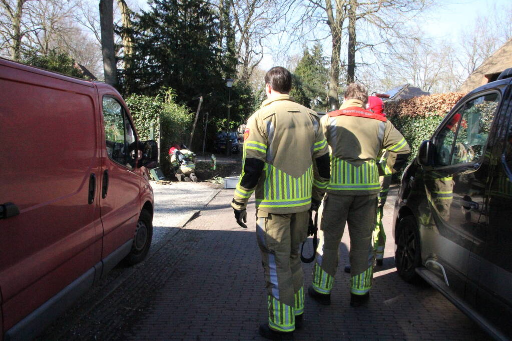 Gaslekkage geraakt bij slaan van paaltje
