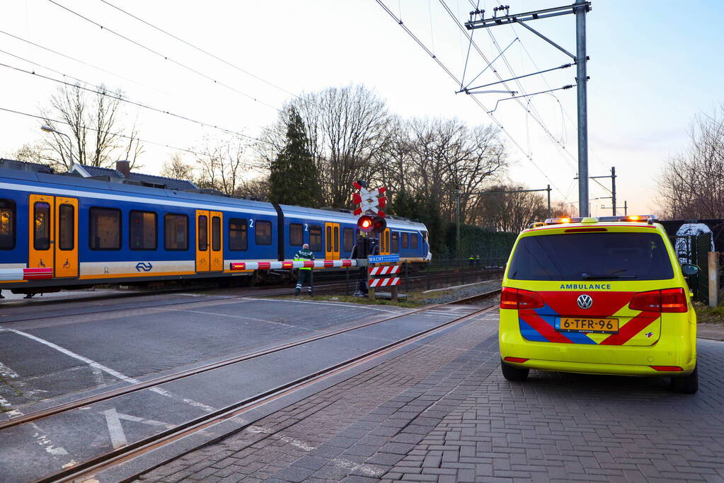 Aanrijding met trein op spoorwegovergang