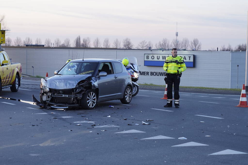 Flinke schade bij aanrijding op kruising