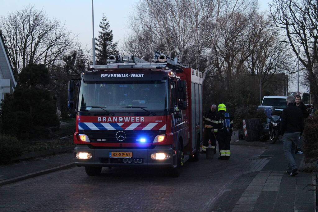 Brand in schoorsteen van woning