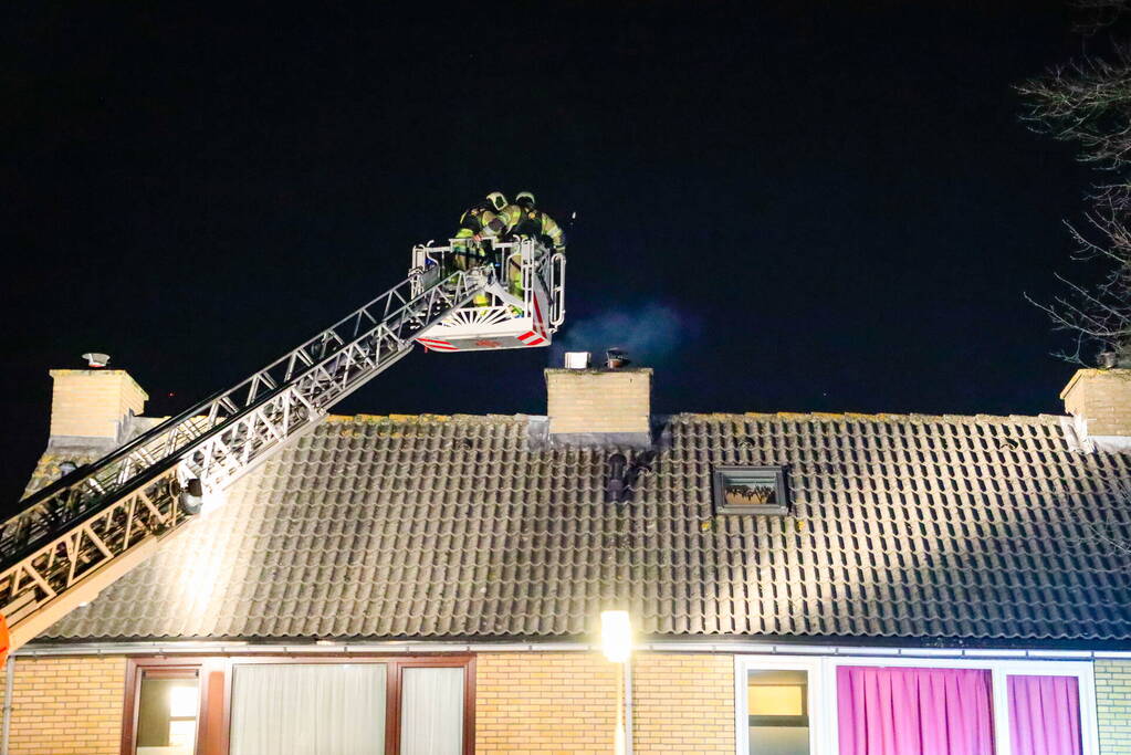 Schoorsteenbrand snel geblust