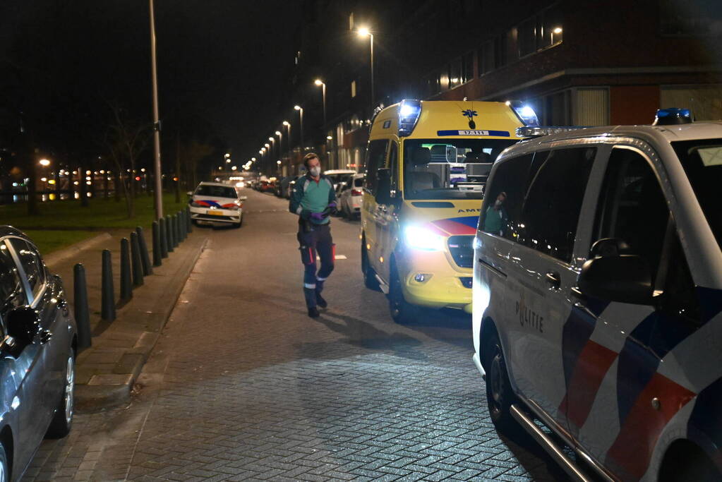 Politie doet onderzoek naar steekpartij in woning