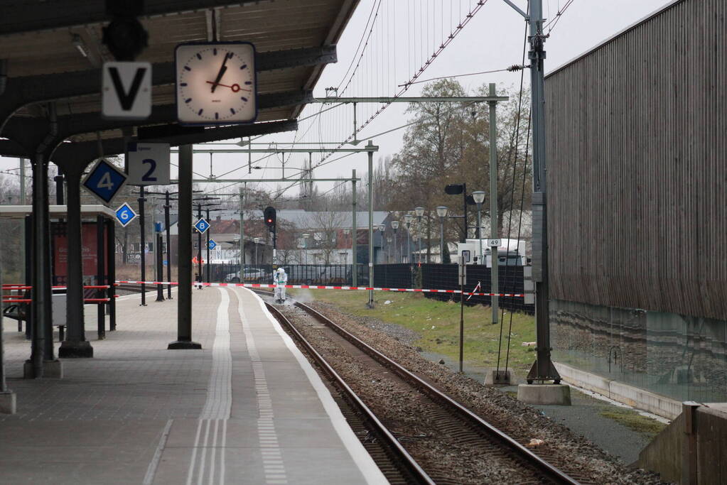 Geen treinverkeer door aanrijding met persoon