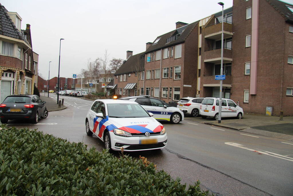 Meerdere mensen onderuit door lang oliespoor