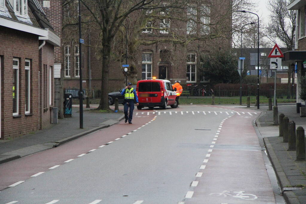 Meerdere mensen onderuit door lang oliespoor