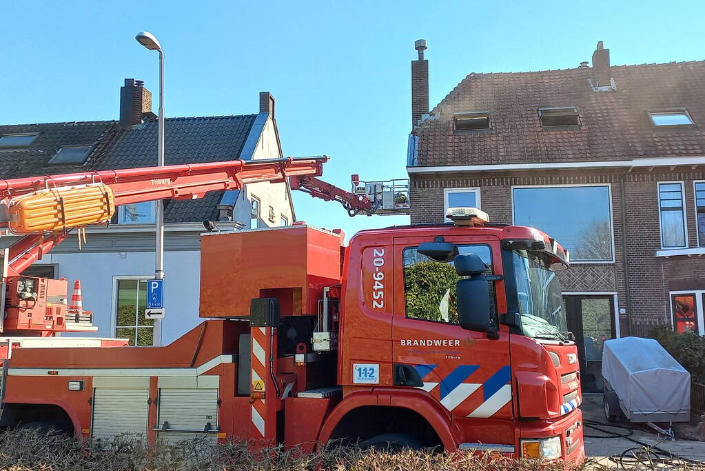 Veel rookontwikkeling bij brand in woning