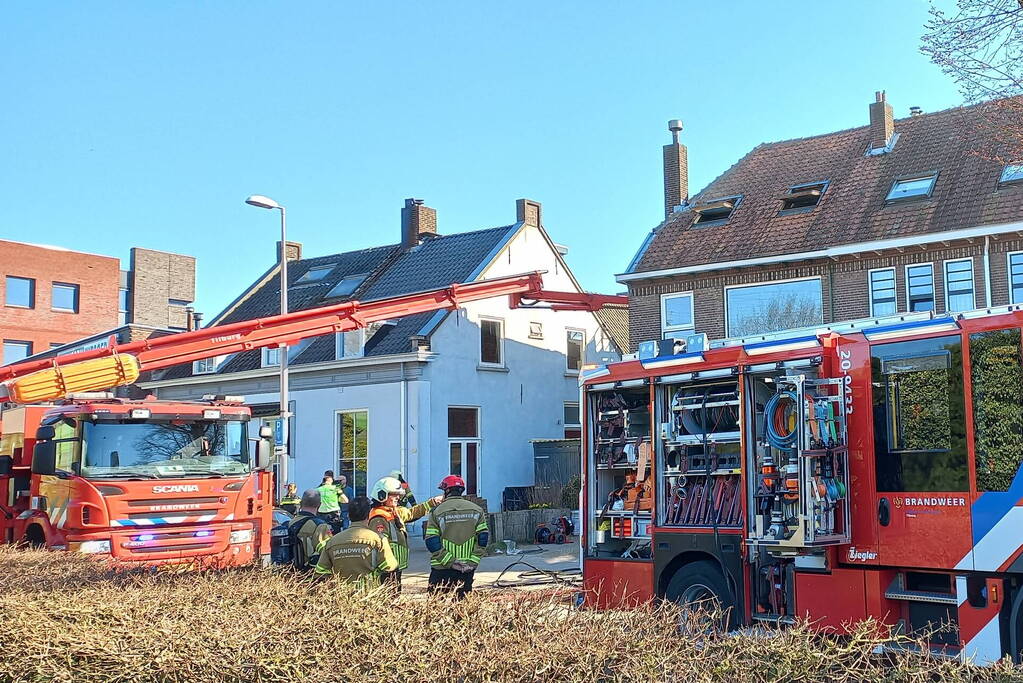 Veel rookontwikkeling bij brand in woning