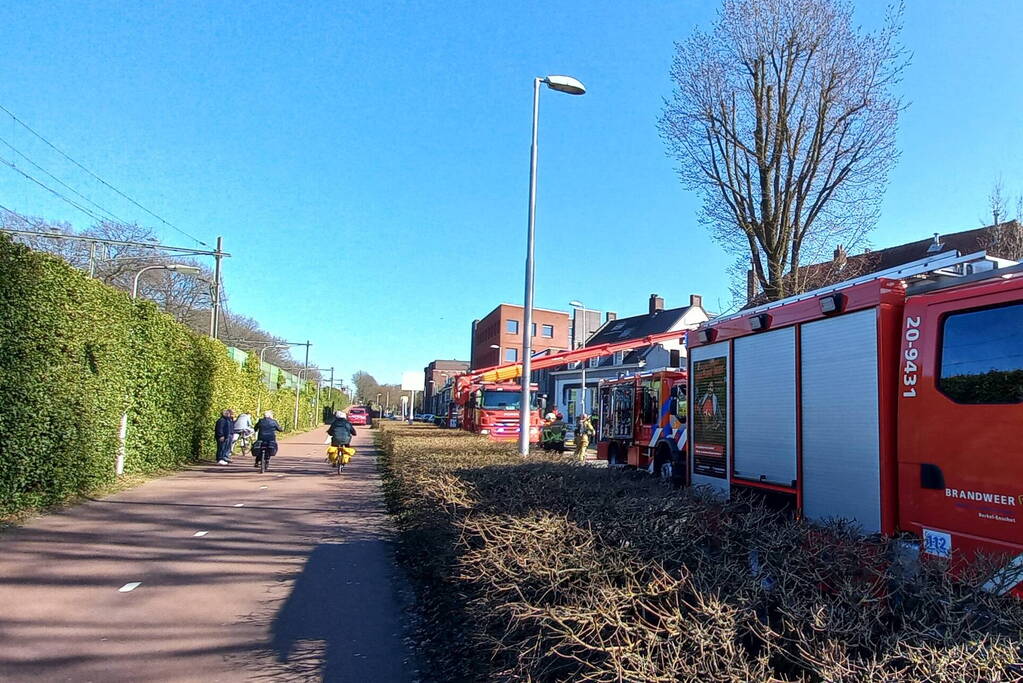 Veel rookontwikkeling bij brand in woning