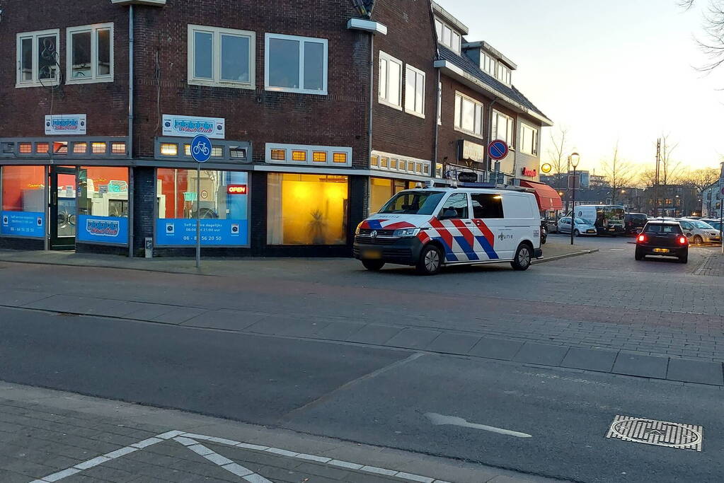 Grote politie-inzet voor inval in twee panden