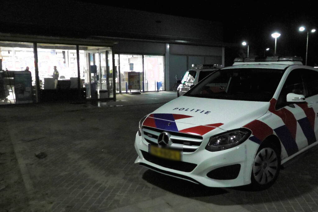 Politie doet onderzoek naar overval op Albert Heijn