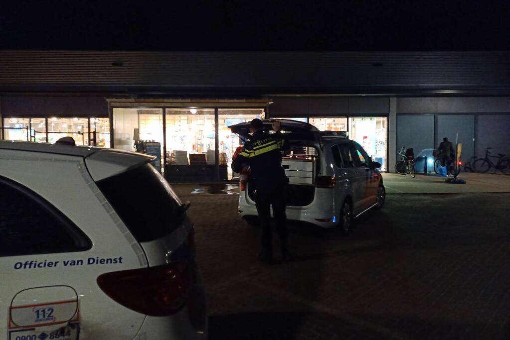 Politie doet onderzoek naar overval op Albert Heijn
