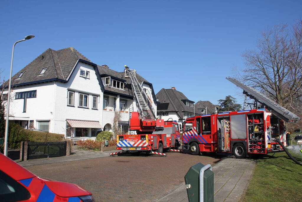 Brand in dakkapel van villawoning