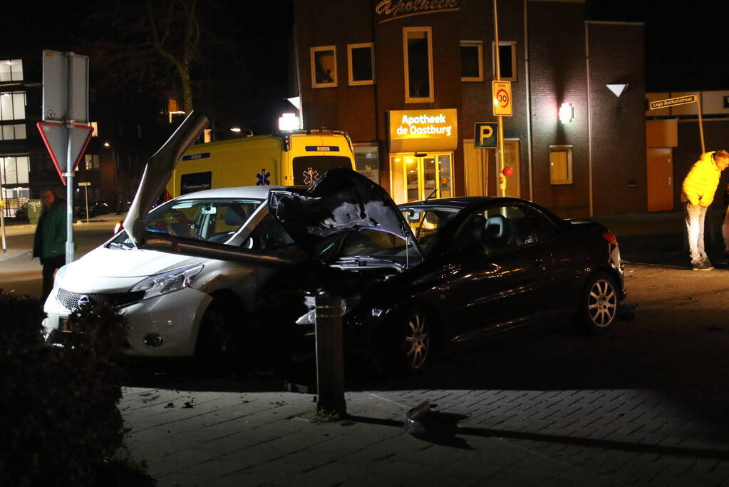 Enorme ravage na botsing, bestuurder aangehouden