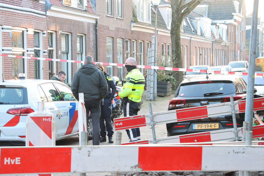 Bestelbus beschoten vanuit rijdende auto