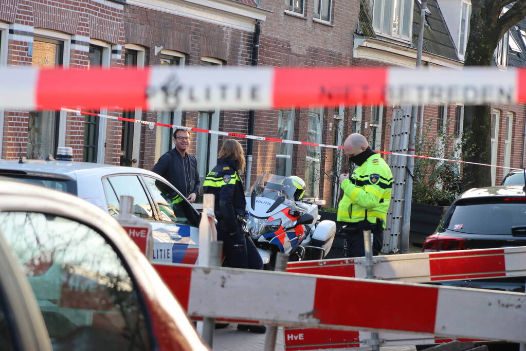 Bestelbus beschoten vanuit rijdende auto