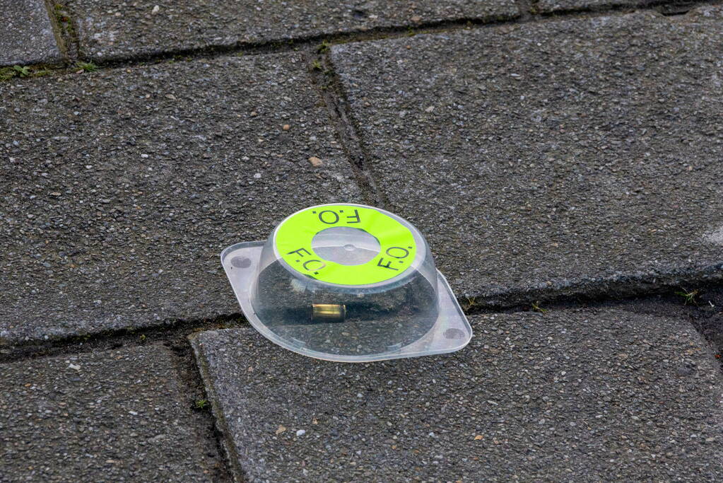 Bestelbus beschoten vanuit rijdende auto