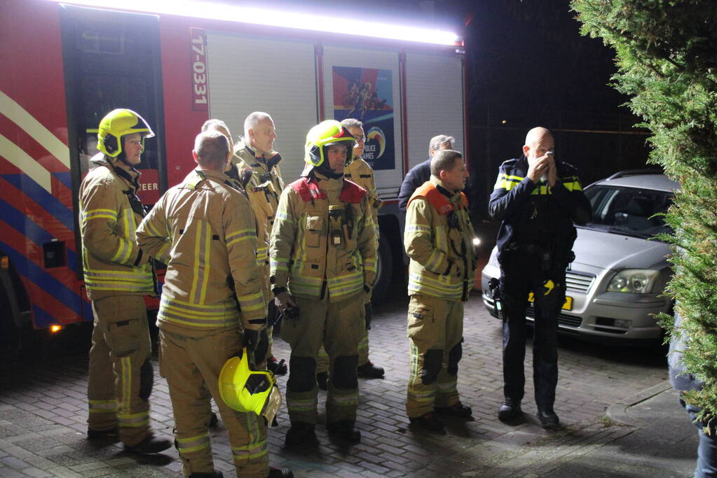 Autodief raakt bekneld tijdens stelen van auto