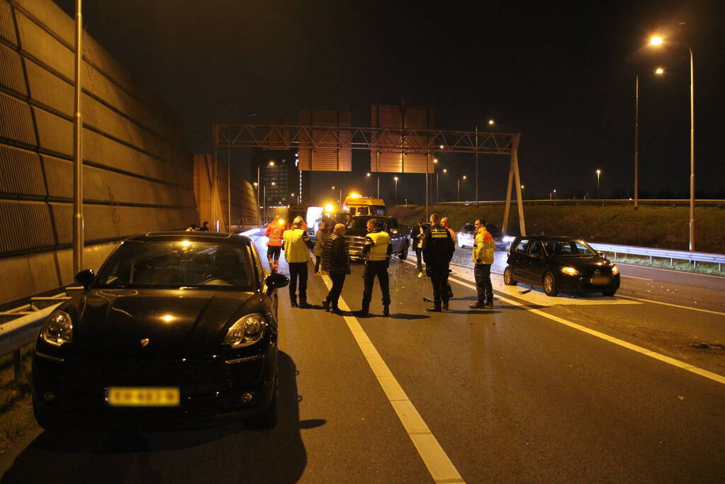 Drie voertuigen betrokken bij ongeval op snelweg