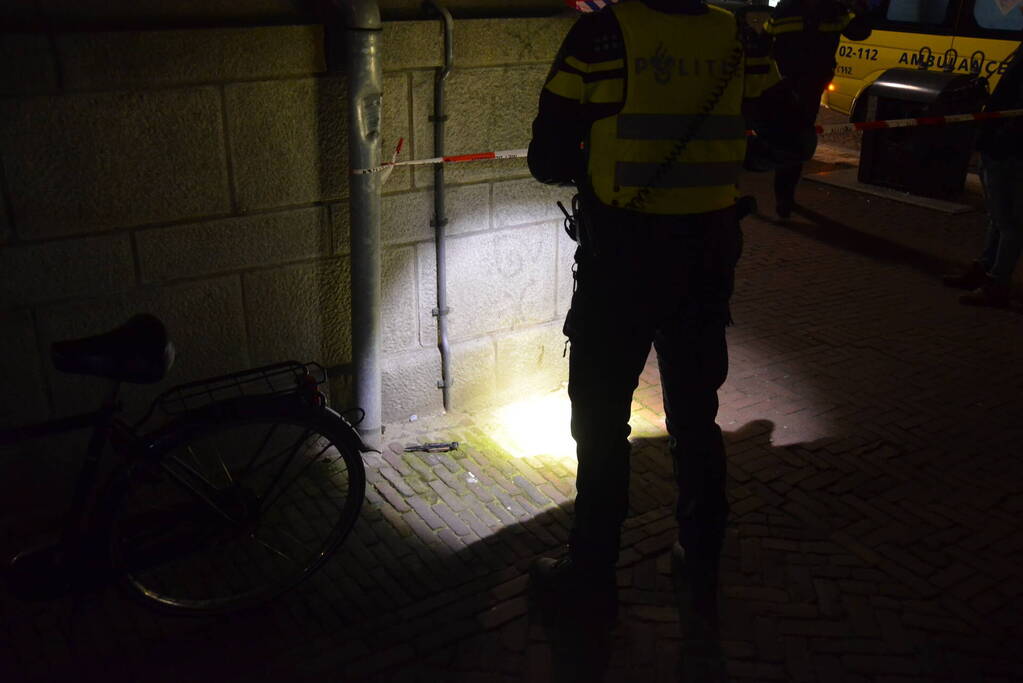 Dode en meerdere gewonden bij steekpartij