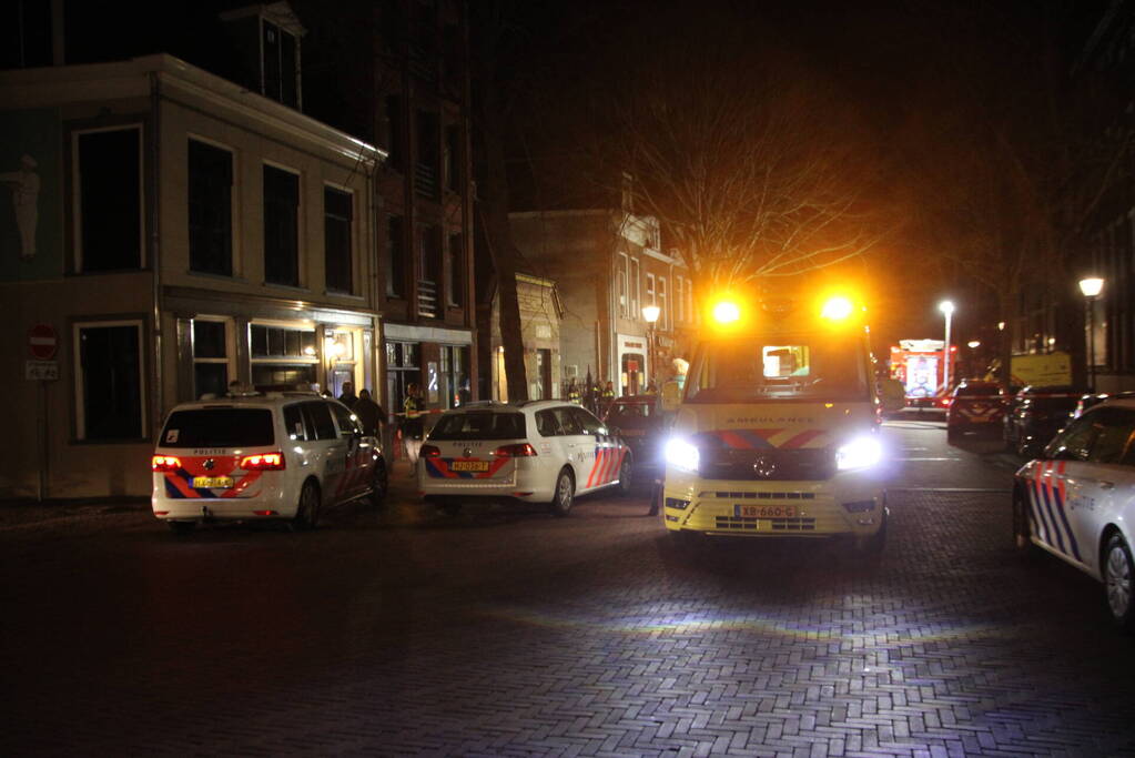 Dode en meerdere gewonden bij steekpartij