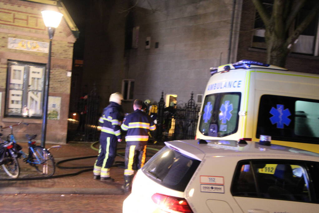 Dode en meerdere gewonden bij steekpartij